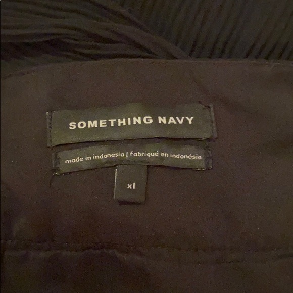 SOMETHING NAVY black skirt - Picture 3 of 3